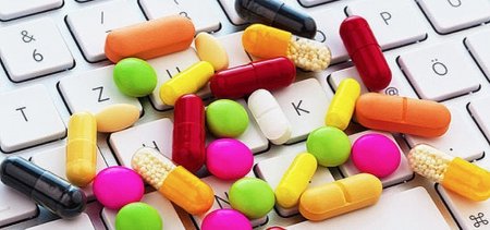 Михаил Мурашко объявил о начале онлайн-продаж лекарственных препаратов